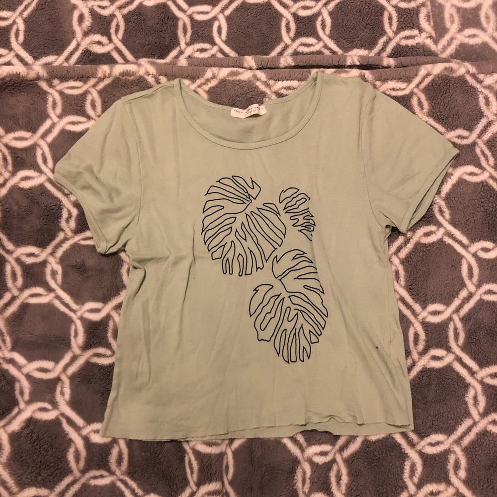 urban outfitters cropped tee